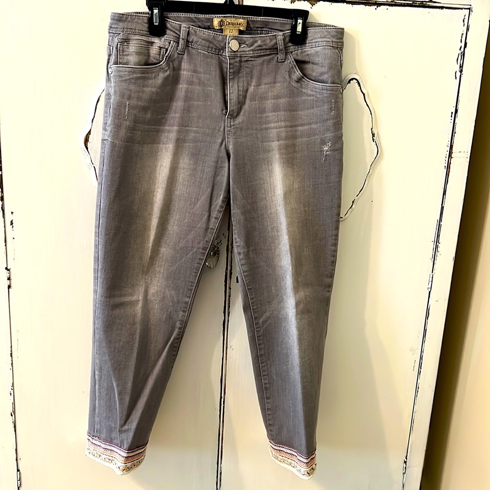 Democracy Gray Jeans - never worn